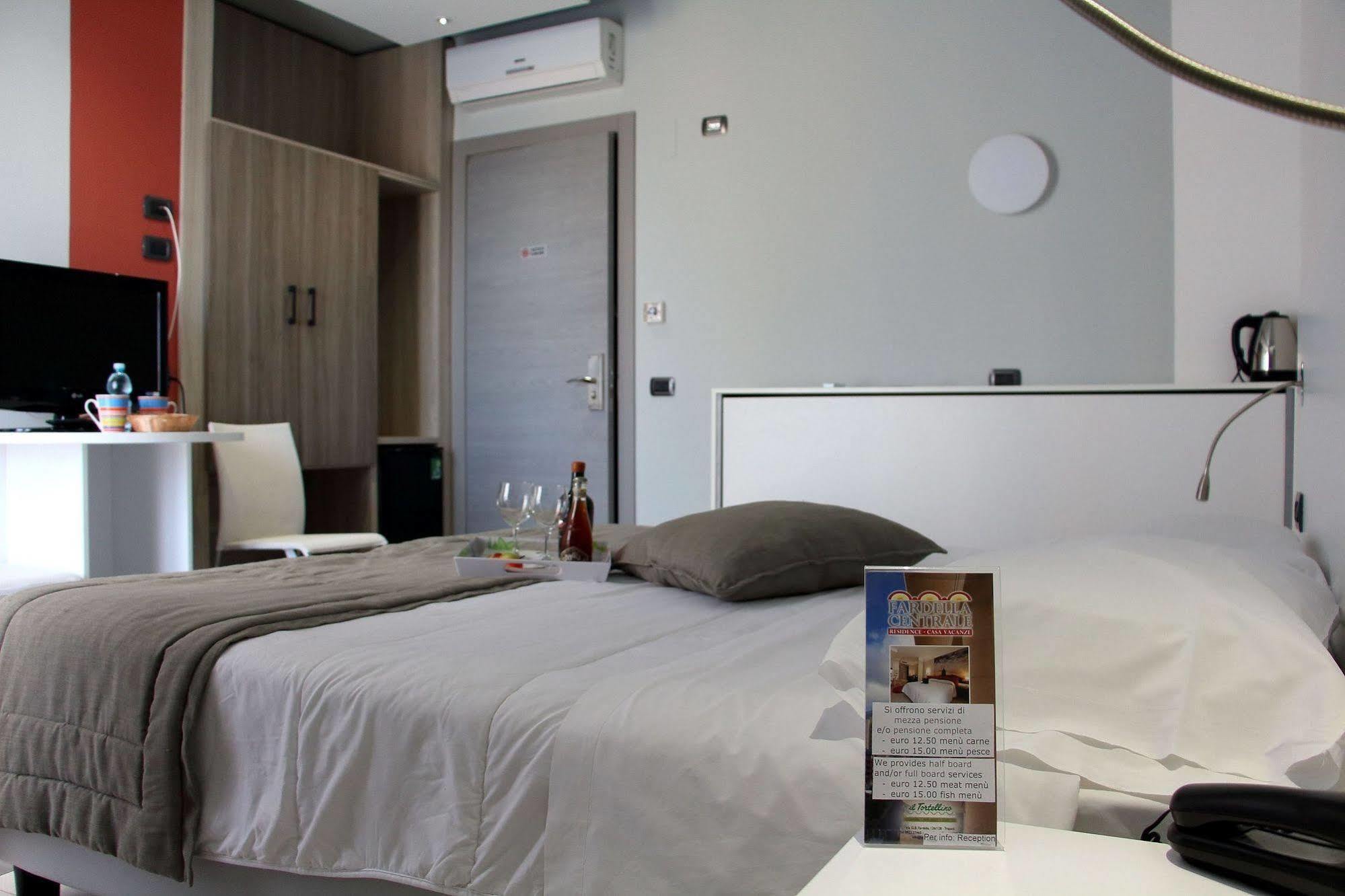 Casa Vacanze Fardella Centrale ตราปานี ภายนอก รูปภาพ